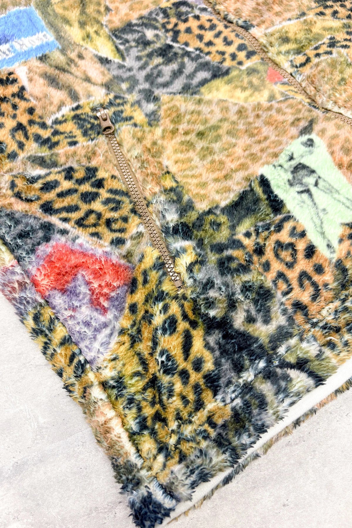 【New Rose】 FLEECE ZIP UP BLOUSON / all-over print