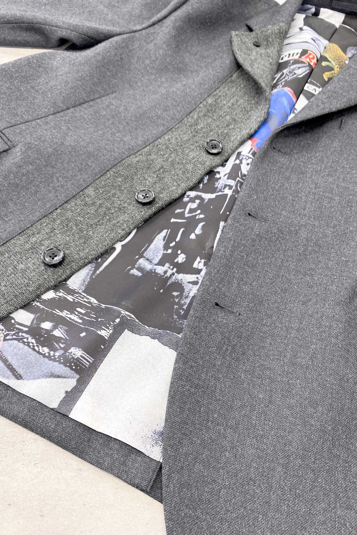 【New Rose】 WOOL SERGE ASYMMETRY LAPEL JK / Lining all-over print