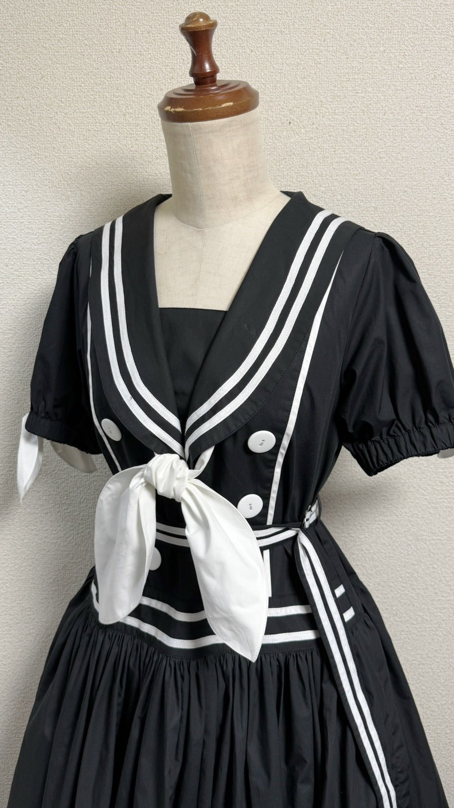 【Physical Drop】フィジカルドロップ ノスタルジックセーラーワンピース【レギュラーサイズ・黒・ノーマル丈】