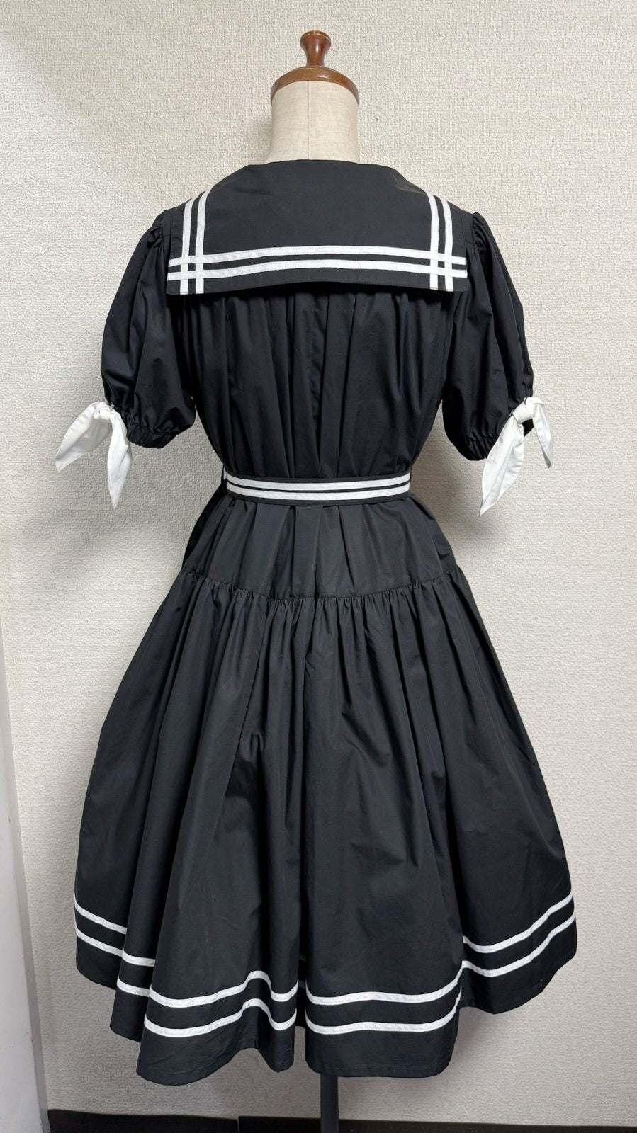 【Physical Drop】フィジカルドロップ ノスタルジックセーラーワンピース【レギュラーサイズ・黒・ノーマル丈】