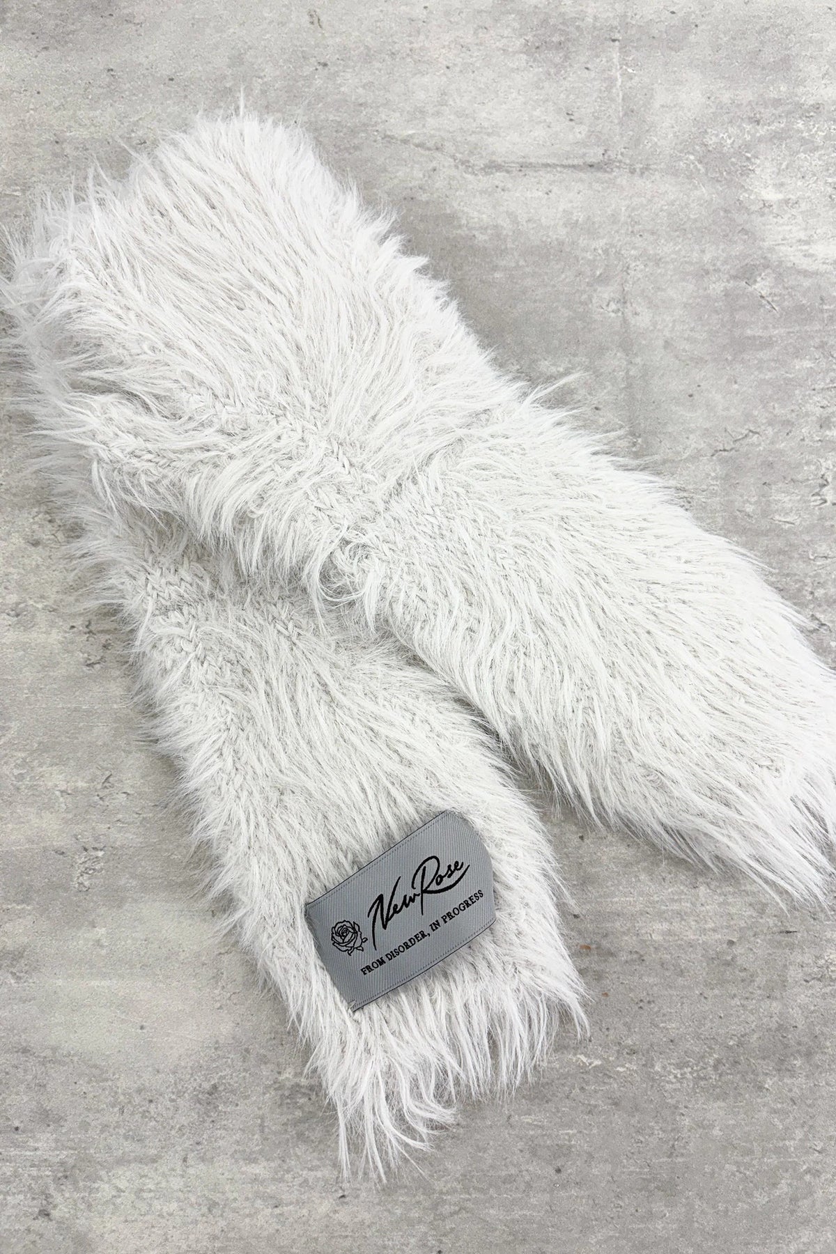 【New Rose】 SHAGGY KNIT FINGERLESS GLOVES