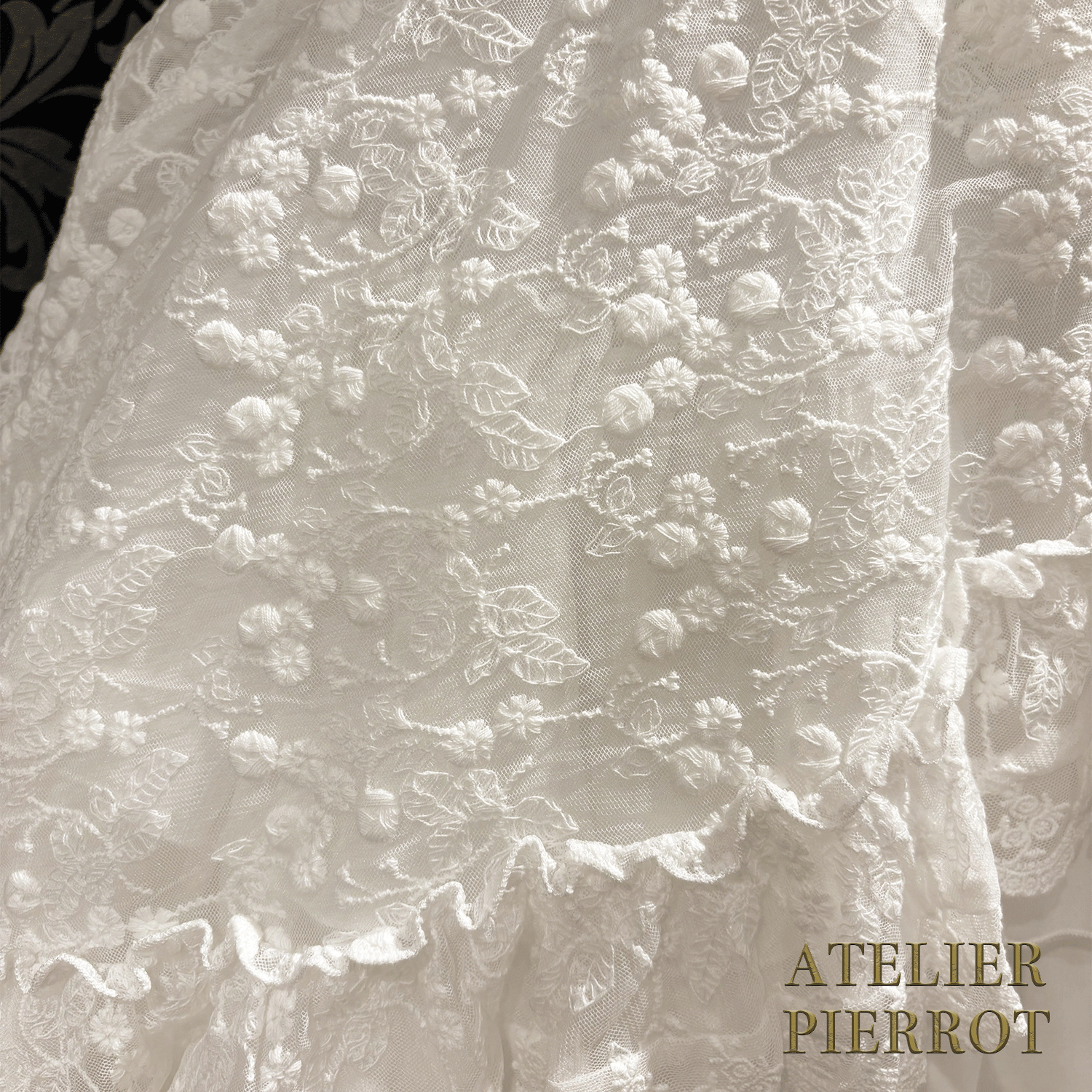 【ATELIER PIERROT】維多利亞時代的荷葉邊蕾絲裙子白/葡萄酒/紫色/海軍/黑色