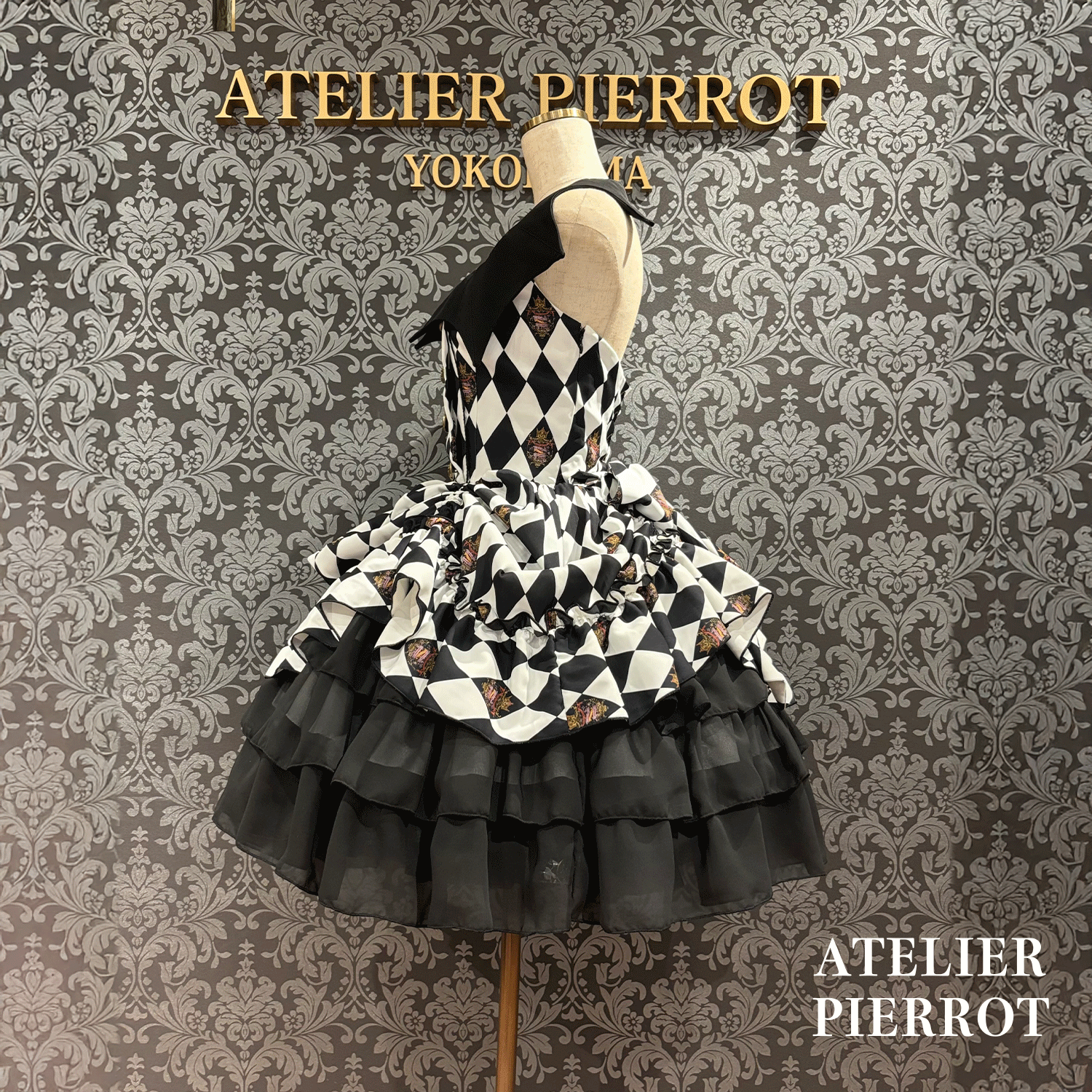【ATELIER PIERROTBatwing Waltz Dress白色×黑色/波尔多/海蓝色/黑色