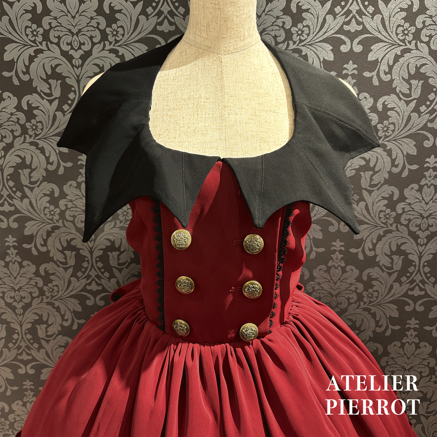 【ATELIER PIERROTBatwing Waltz Dress白色×黑色/波尔多/海蓝色/黑色