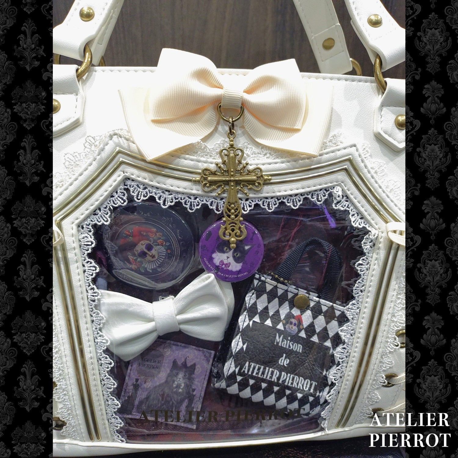 【ATELIER PIERROT】　★ご予約受付中★ “Secret Reliquary” Lace-Up Bag 　ホワイト/ブラック×ボルドー/ブラック