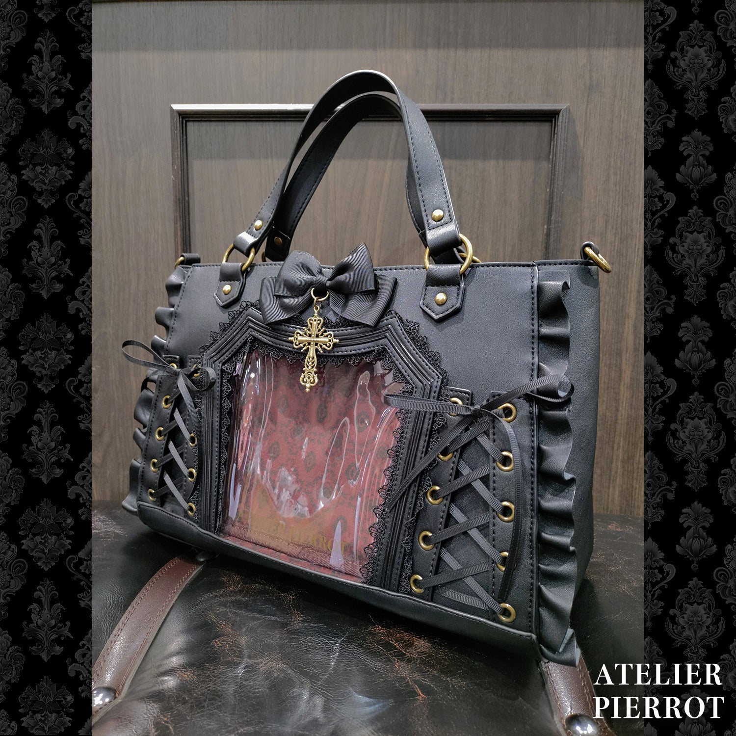 【ATELIER PIERROT】　★ご予約受付中★ “Secret Reliquary” Lace-Up Bag 　ホワイト/ブラック×ボルドー/ブラック