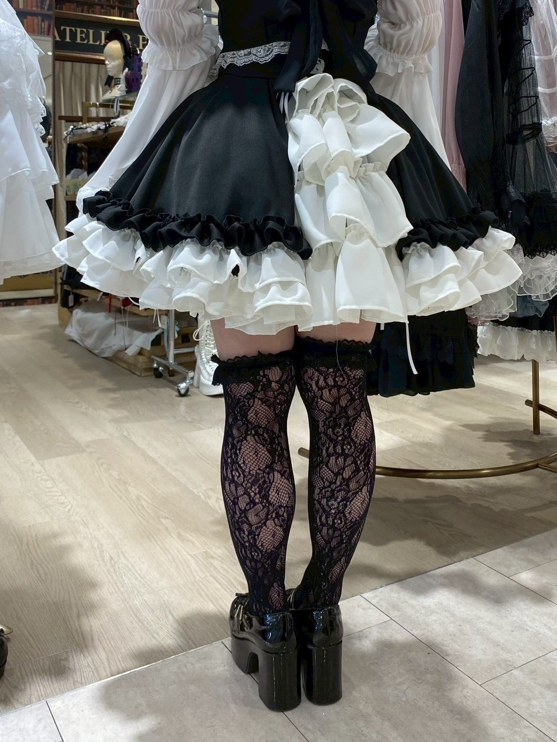 【ATELIER PIERROT] Jupe à lacets AdenophoraWhite/Nouvelle couleurBordeaux/Purple×Black/Nouvelle couleurNavy/Black×White/Black