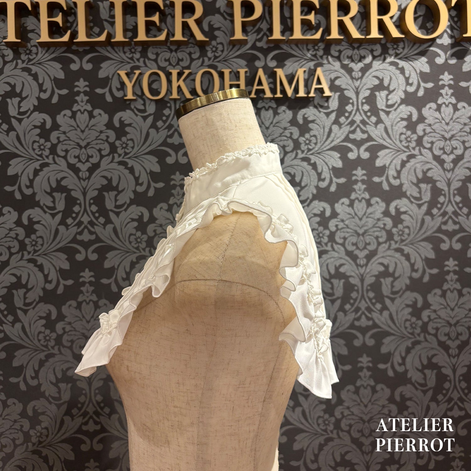 【ATELIER PIERROT】 츠케 칼라 / 서 칼라White/Black