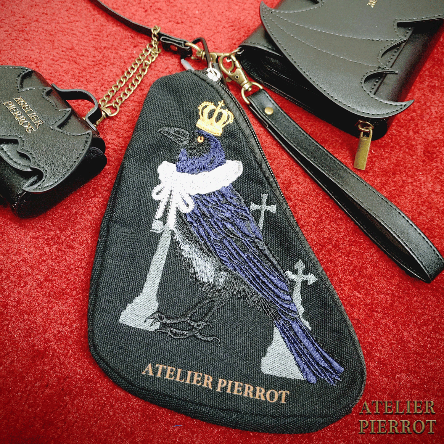 【ATELIER PIERROT】　"Nocturnal Grave" Corvin Pouch　パープル/ブラック