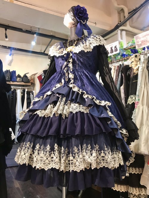 [Atelier Pierrot] Atelier Piero Rose Lace Katyusha Black x Blue Rose