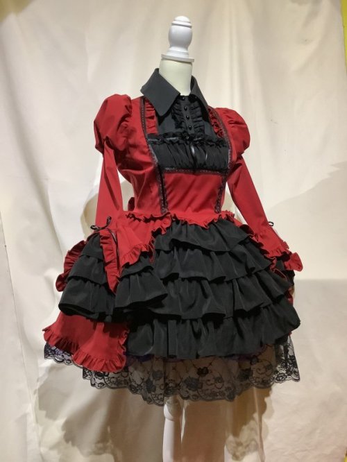 [Marble] Blouse en marbre et jupe Style Robe de coordination du corps entier: rouge x noir