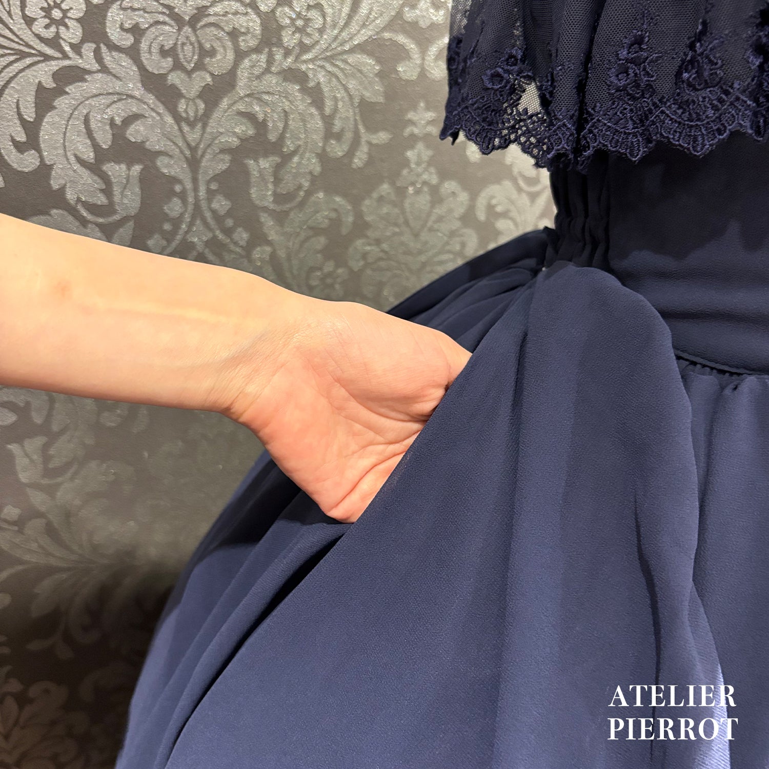 【ATELIER PIERROT】　★ご予約受付中★ Cathedral Veil  Jumper Skirt 　ホワイト/ボルドー/パープル/ネイビー/ブラック　プラスサイズ