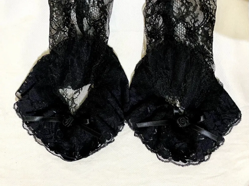 [Marble] Fingers with marble motif volume lace gloves: black lace x black rose