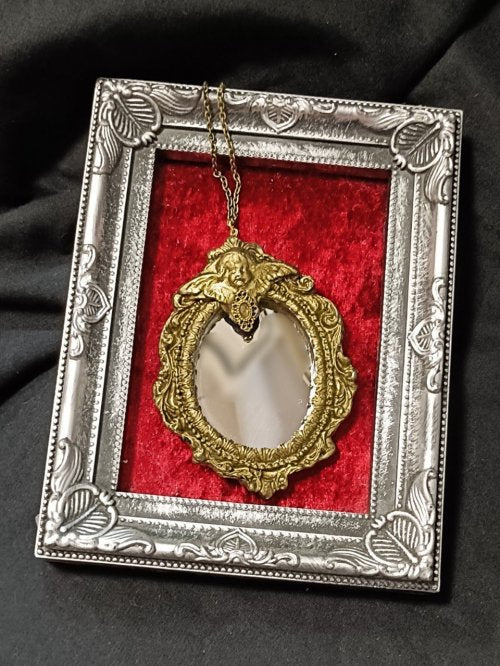 [Boo! Do Do -do] Mirror necklace of that time