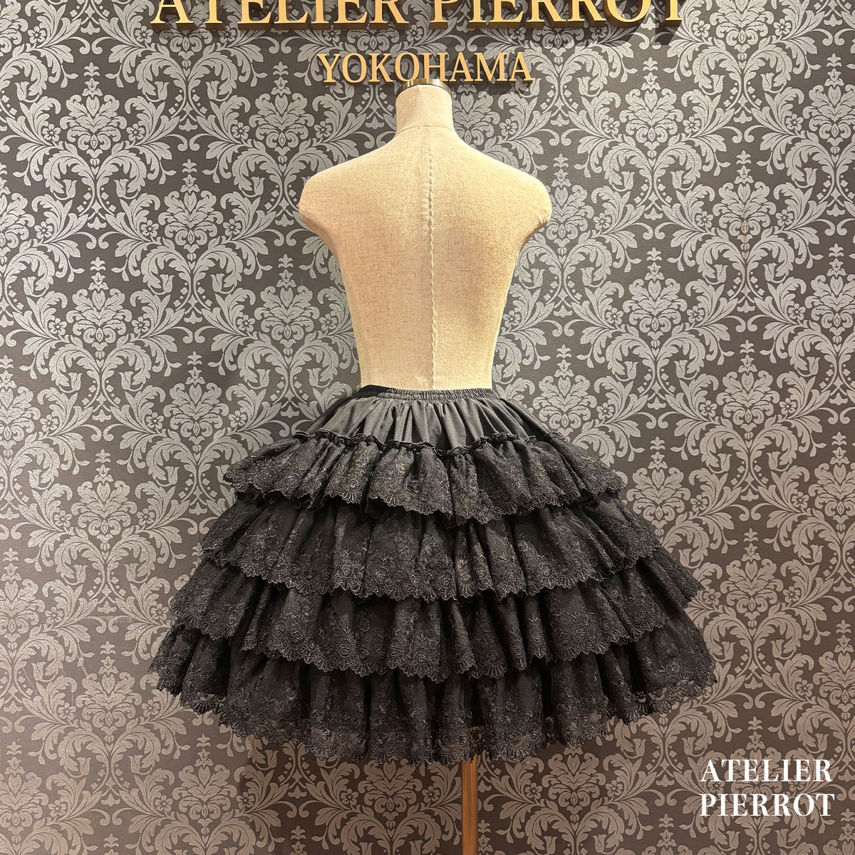 【ATELIER PIERROT】　★Now accepting reservations★ Camellia Lace Tiered SkirtWhite/Pink/Bordeaux/Purple/Navy/Black