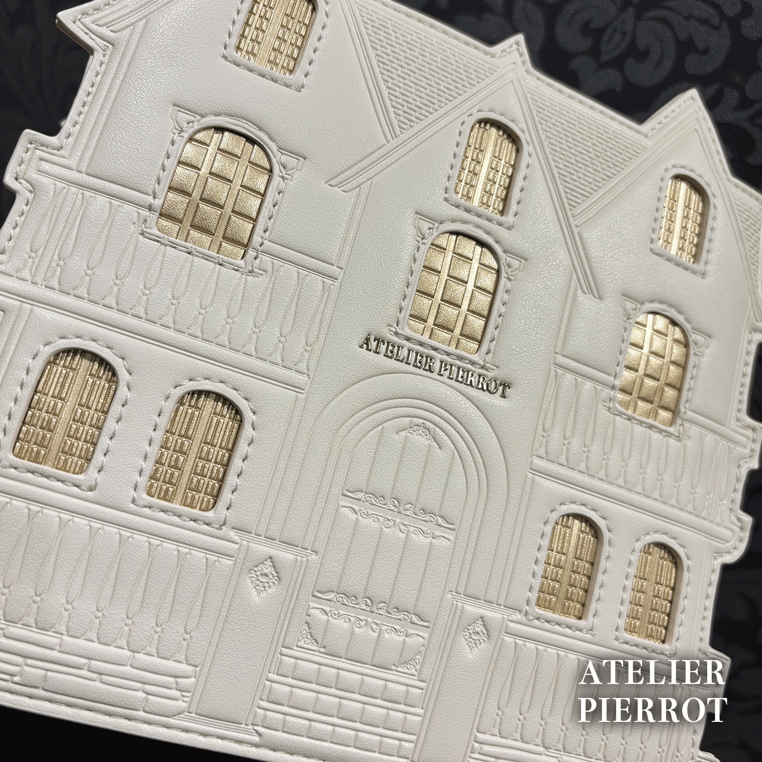 【ATELIER PIERROT】　Haunted House Pochette　ホワイト/パープル/ブラック　★11月中旬〜下旬発売★