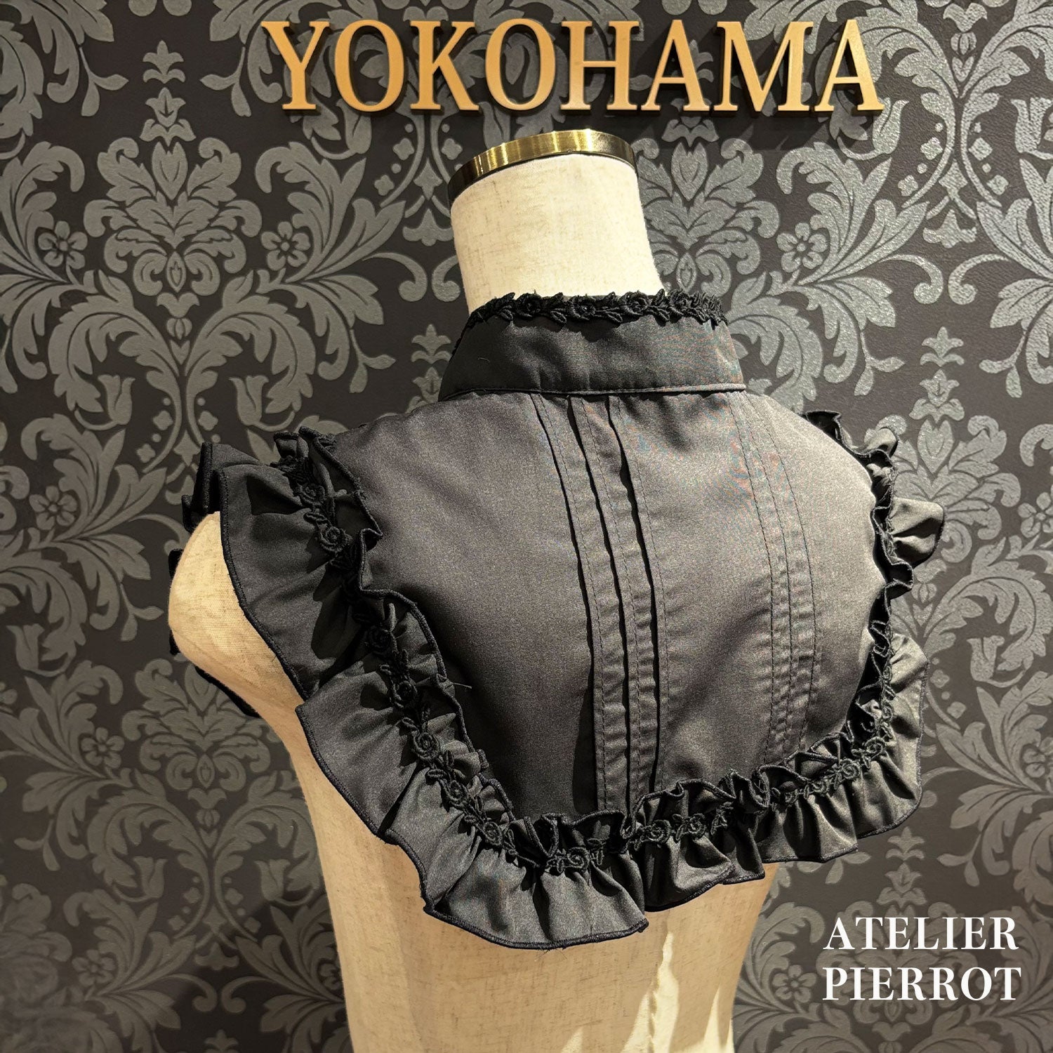 【ATELIER PIERROT】　Tucked collar/stand-up collarWhite/Black