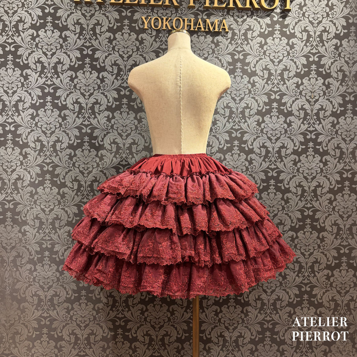 【ATELIER PIERROT】　★Now accepting reservations★ Camellia Lace Tiered SkirtWhite/Pink/Bordeaux/Purple/Navy/Black