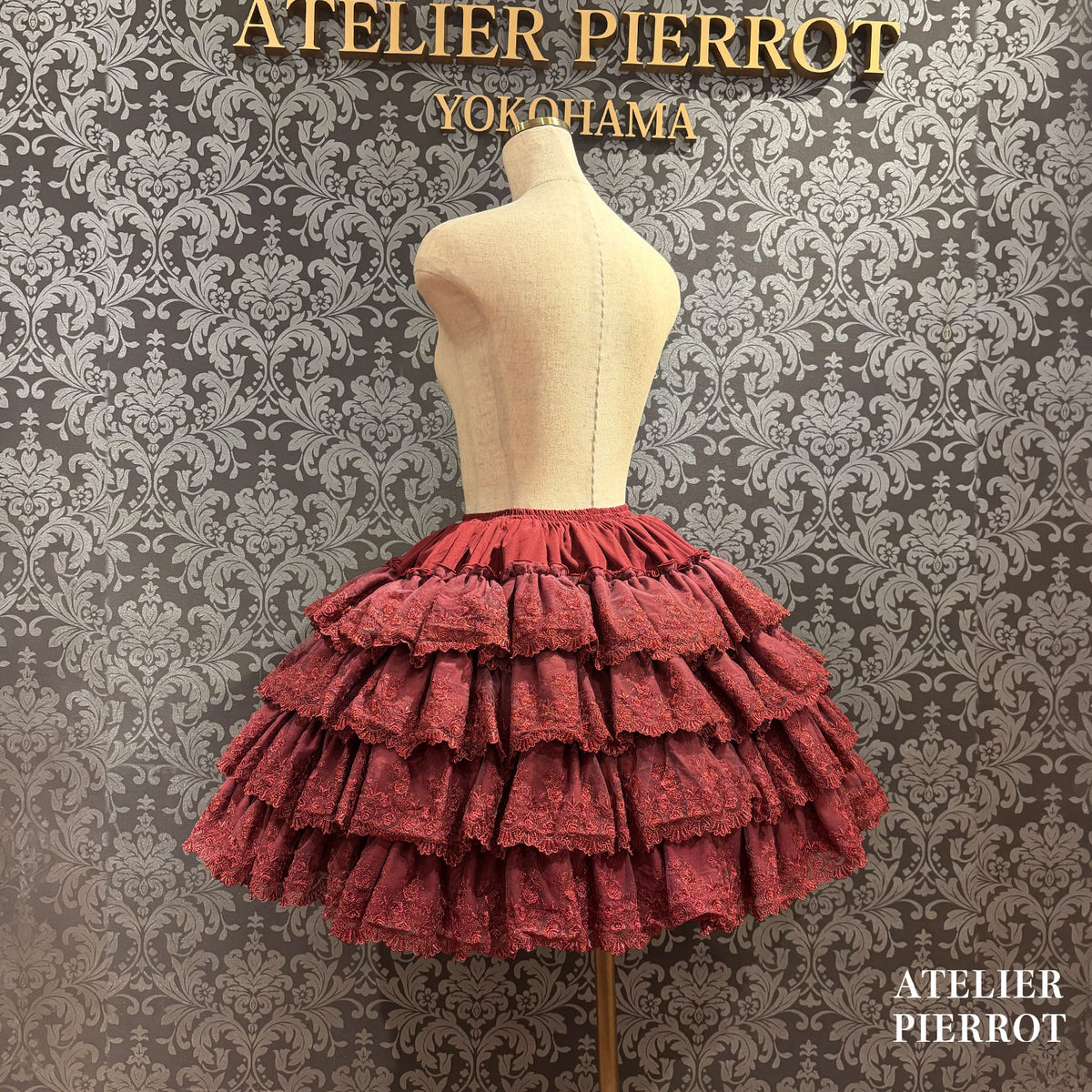 【ATELIER PIERROT】　★Now accepting reservations★ Camellia Lace Tiered SkirtWhite/Pink/Bordeaux/Purple/Navy/Black
