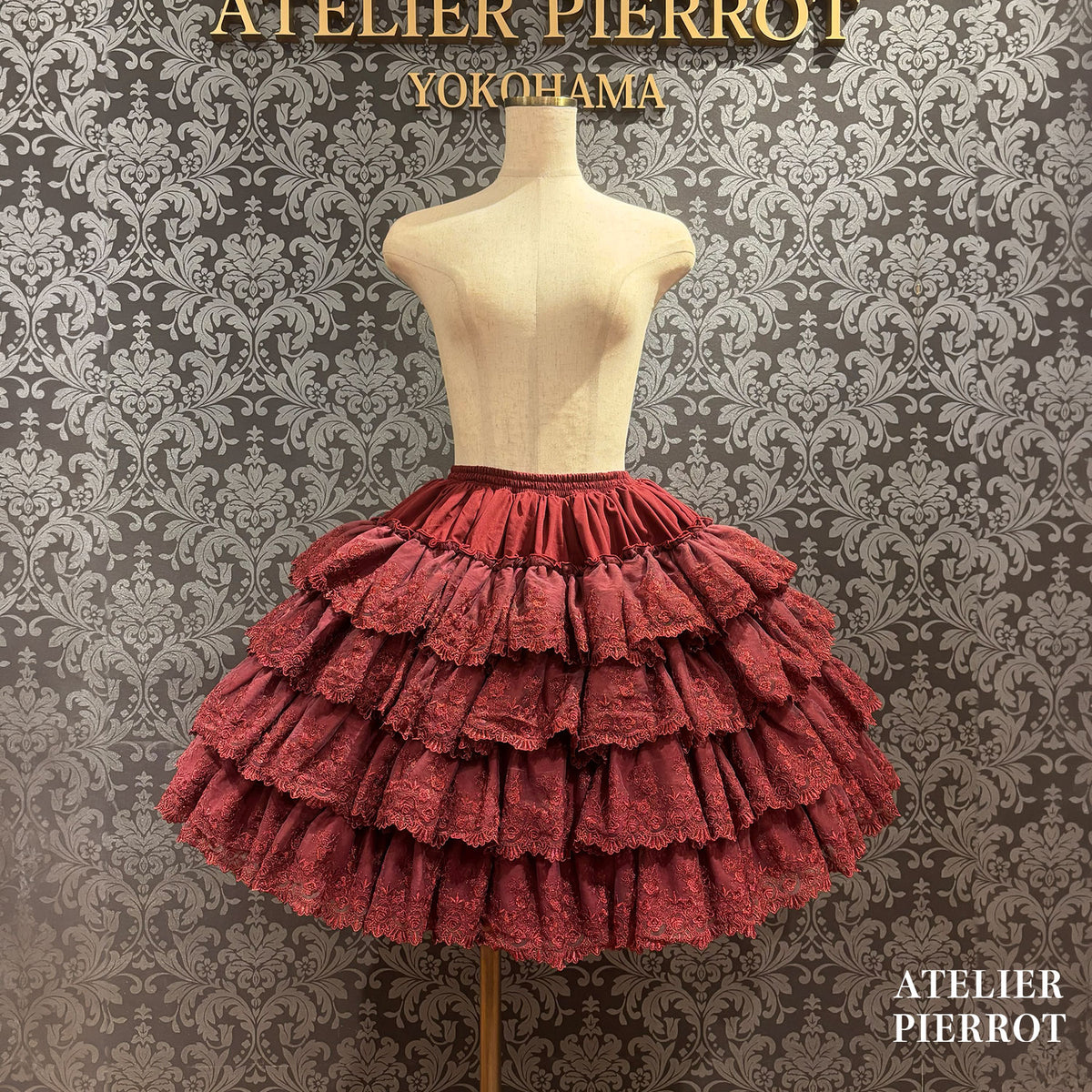 【ATELIER PIERROT】　★Now accepting reservations★ Camellia Lace Tiered SkirtWhite/Pink/Bordeaux/Purple/Navy/Black