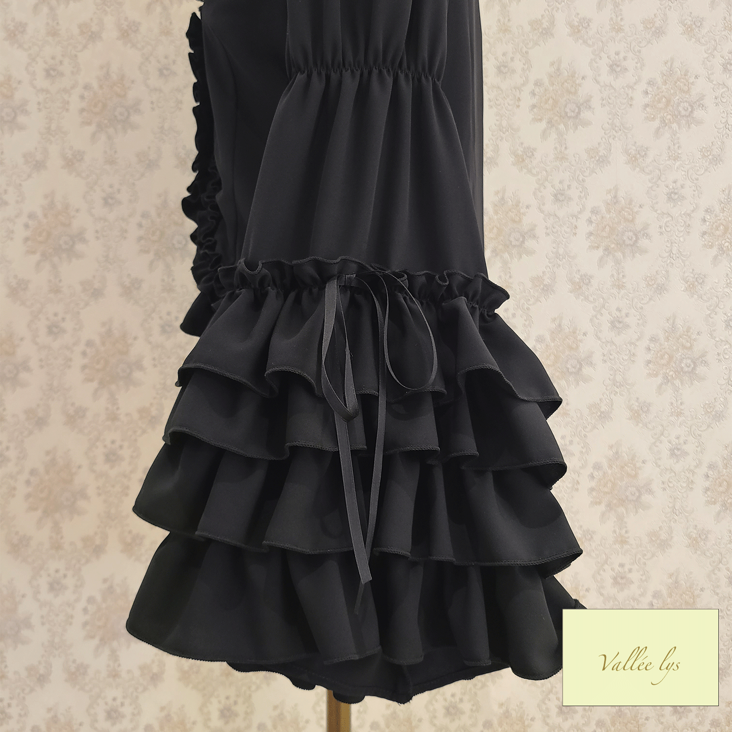 【Vallée lys】ヴァレリス　　Fairy Tale Ruffle Chiffon Bolero　White/ Black