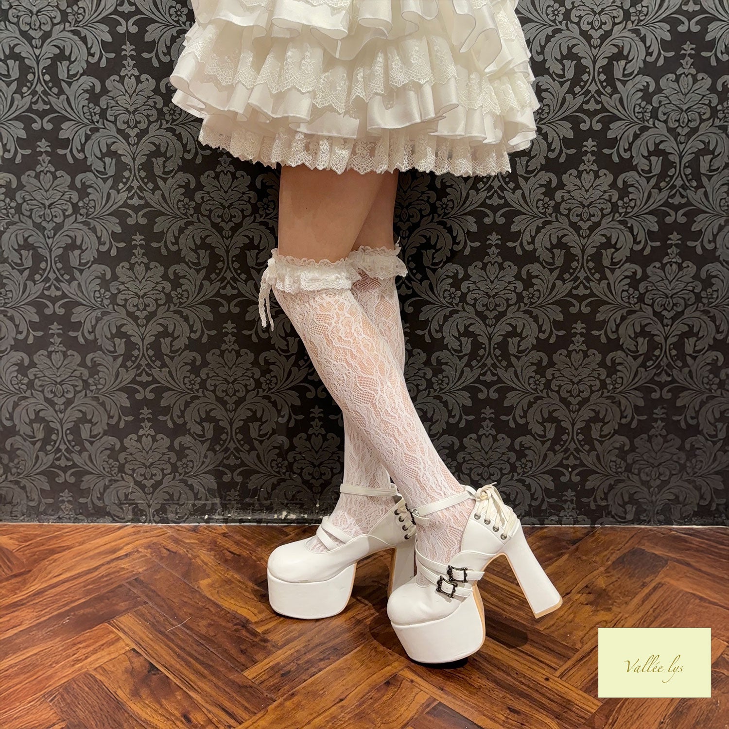 [Vallée lys] Valérium Lace Overknee SocksWhite/Ivory/Black　★Released from early to mid-February★