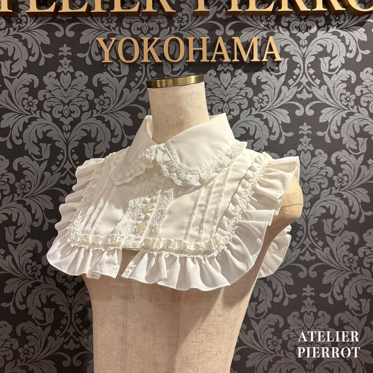 【ATELIER PIERROT】 츠케 칼라 / 마루 칼라White/Black