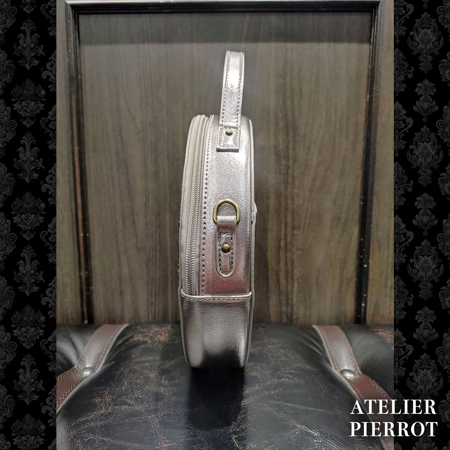 【ATELIER PIERROT】 　★ご予約受付中★ “Aeon” Clock Shoulder Bag　-Gothic Lolita Shoulder Bag- 新色シルバー/ブロンズ/ブラック