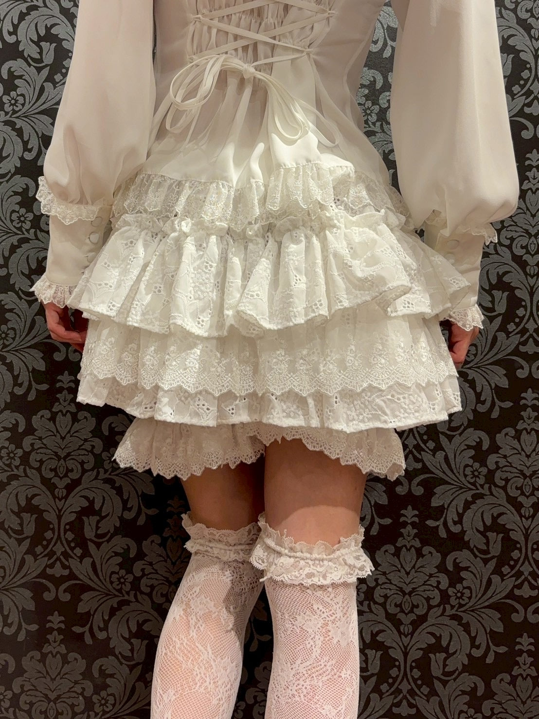 【ATELIER PIERROT] Sanctuaire Spitzenschubladen Weiß/Bordeaux/Schwarz