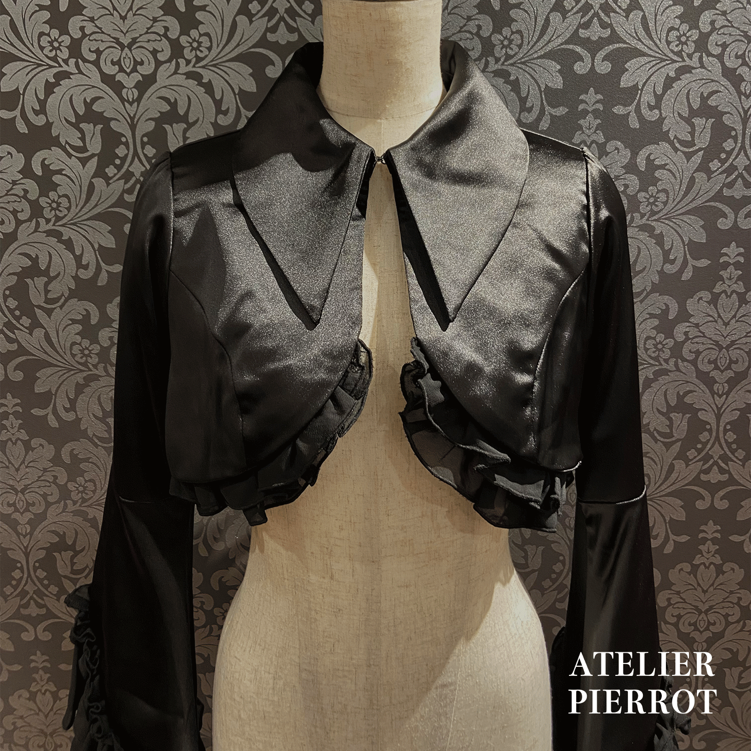 【ATELIER PIERROT】 Valkyrie Chaqueta de volante White/Burdeos/Navy/Negro x Blanco/Negro ★Lanzado a mediados a finales de agosto★