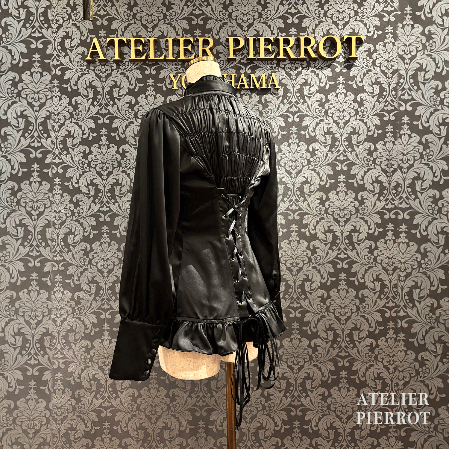 【ATELIER PIERROT】　Classical Duchess Ribbon Blouse　ホワイト/ボルドー/ネイビー/ブラック
