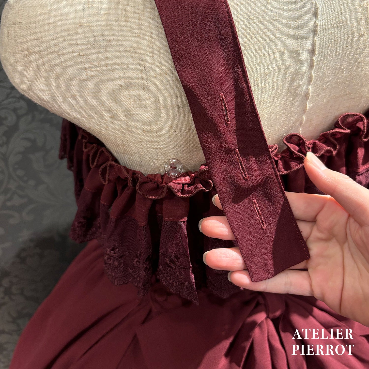 【ATELIER PIERROT】　★ご予約受付中★ Cathedral Veil  Jumper Skirt 　ホワイト/ボルドー/パープル/ネイビー/ブラック　プラスサイズ