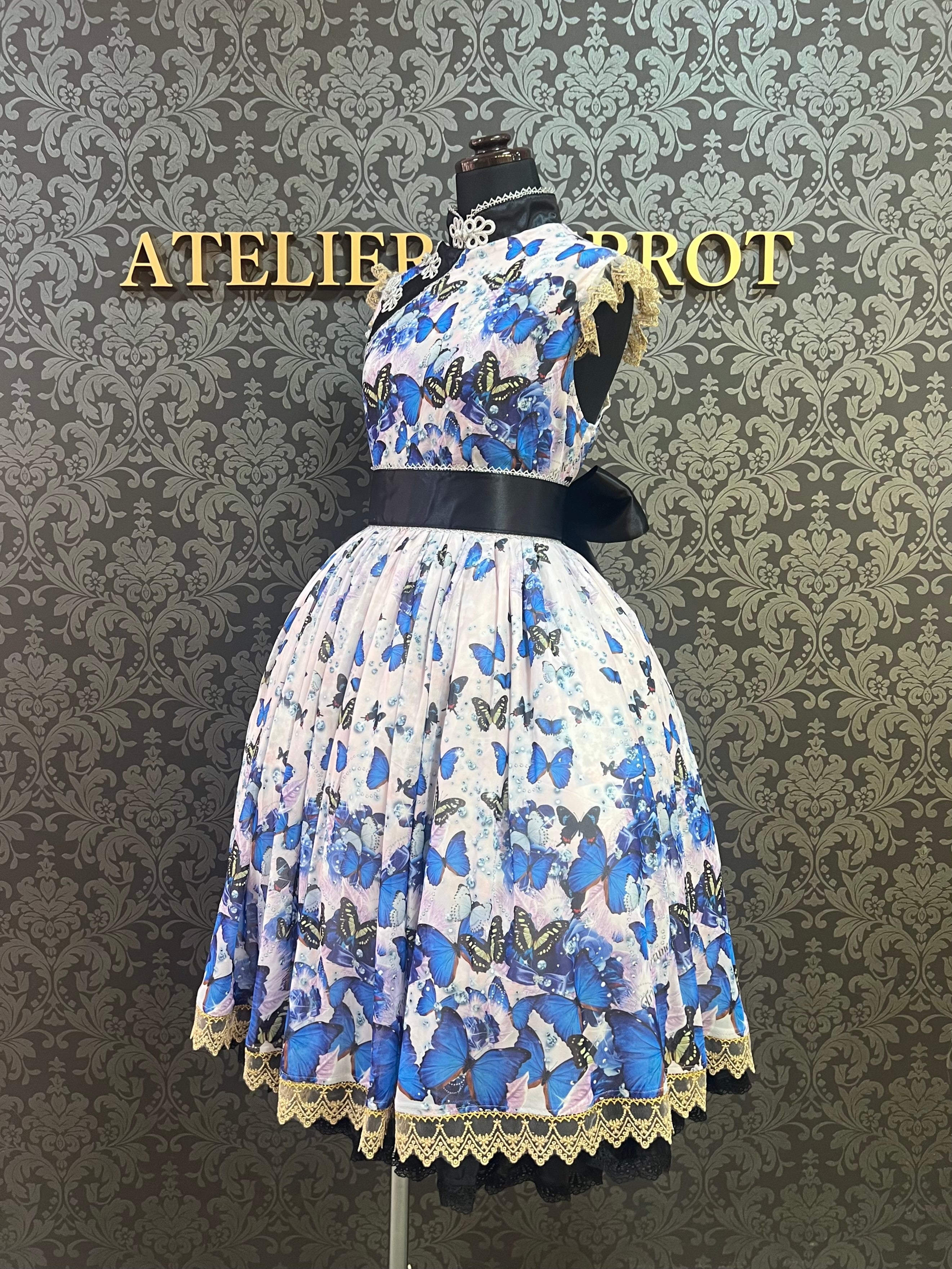 [Triple Fortune] Cheongsam-Kleid mit Schmetterlingsmuster von Triple Fortune (weiß)