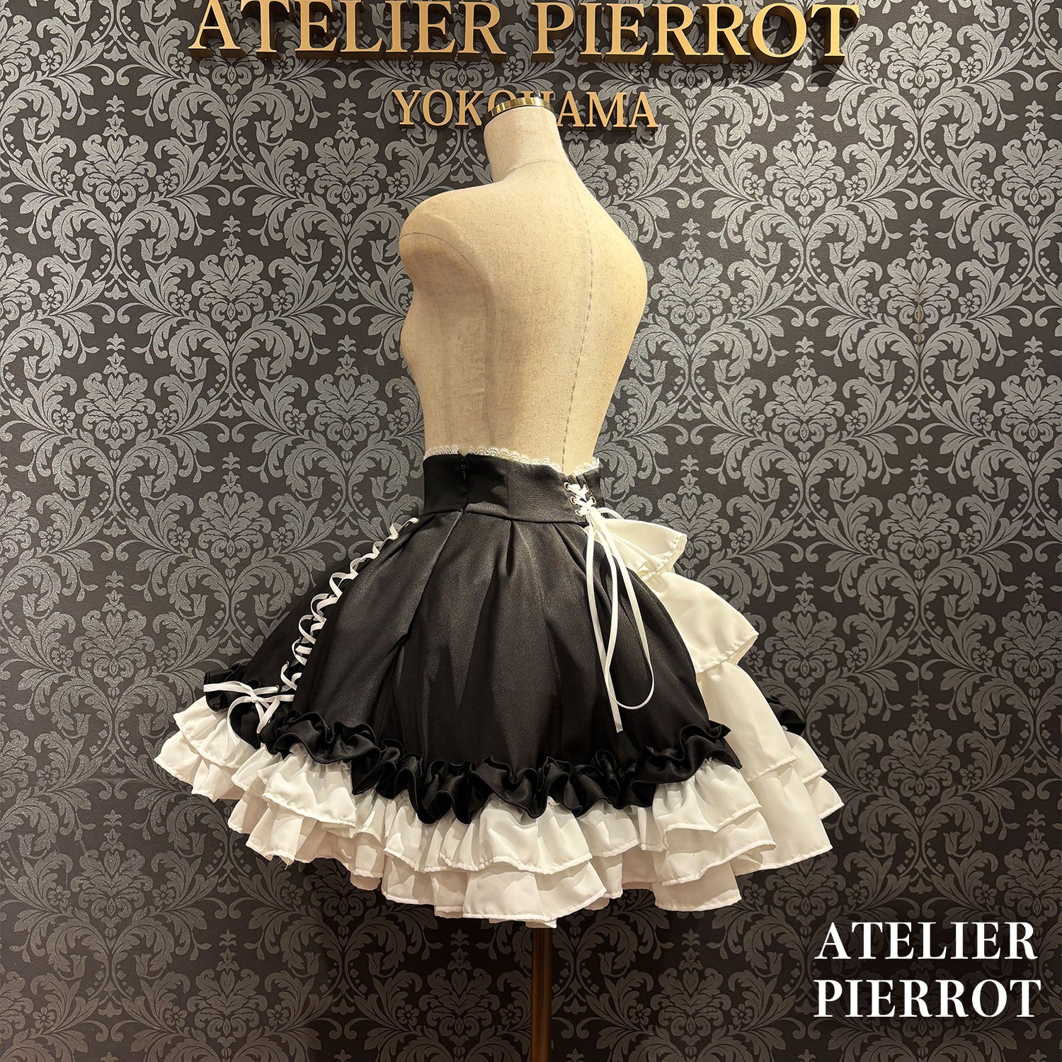 【ATELIER PIERROT] Adenophora Lace-Up SkirtWhite/Purple×Black/Black×White/Black