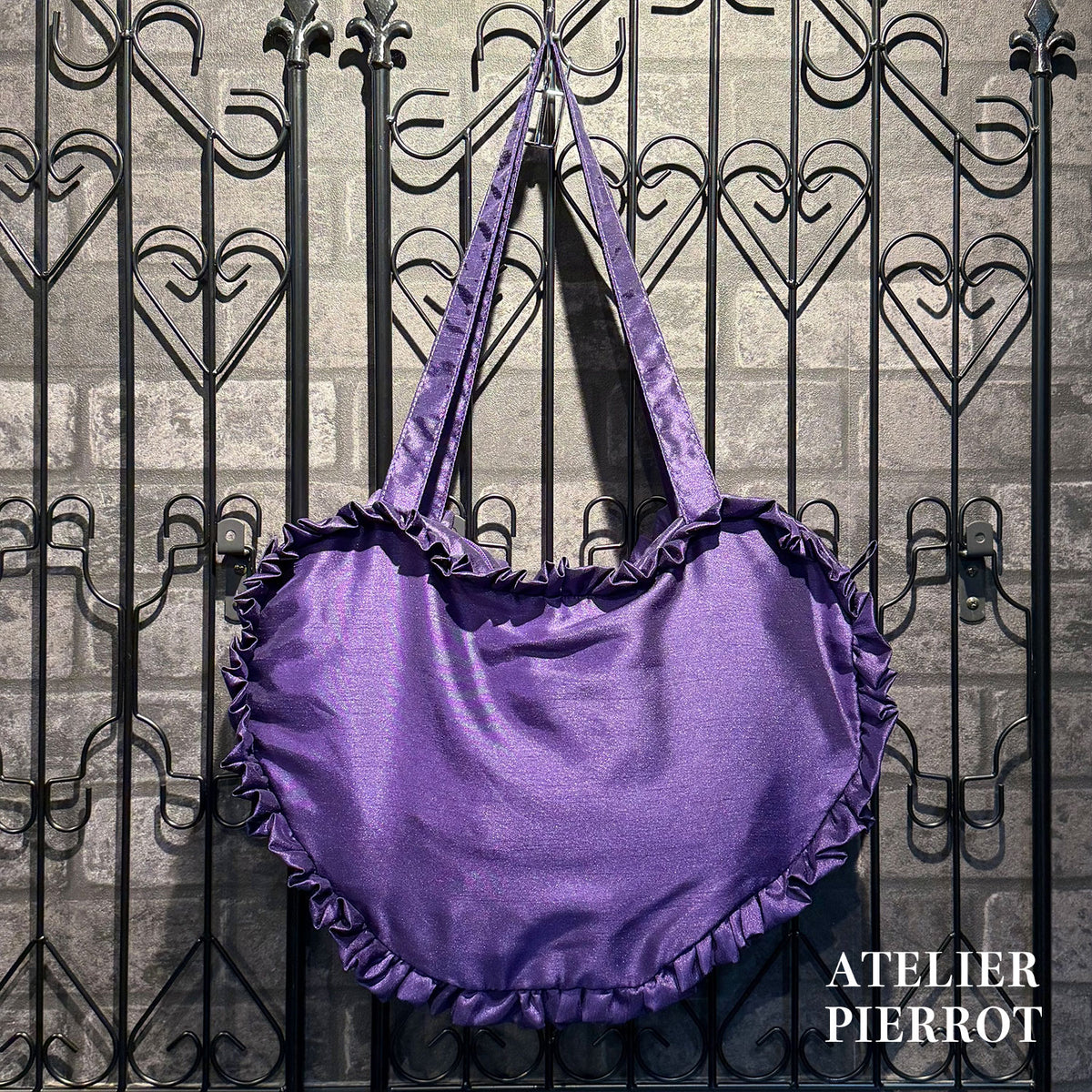 　【ATELIER PIERROT]　Lace up Ribbon Heart BAG　Bordeaux/Black×White/Black