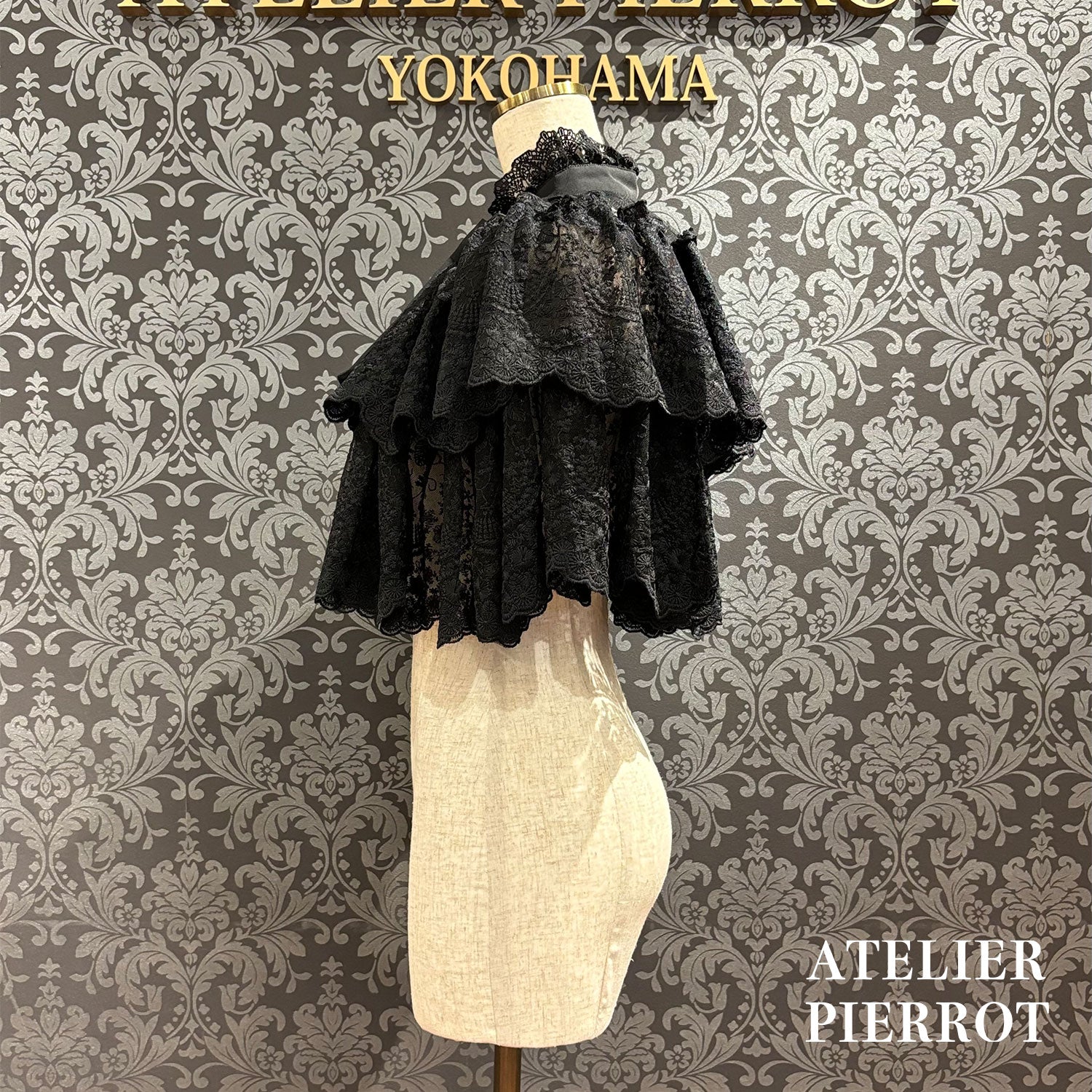 【ATELIER PIERROT】　★Jetzt Reservierungen entgegennehmen★Chantilly-Spitzen-CapeletWhite/Black