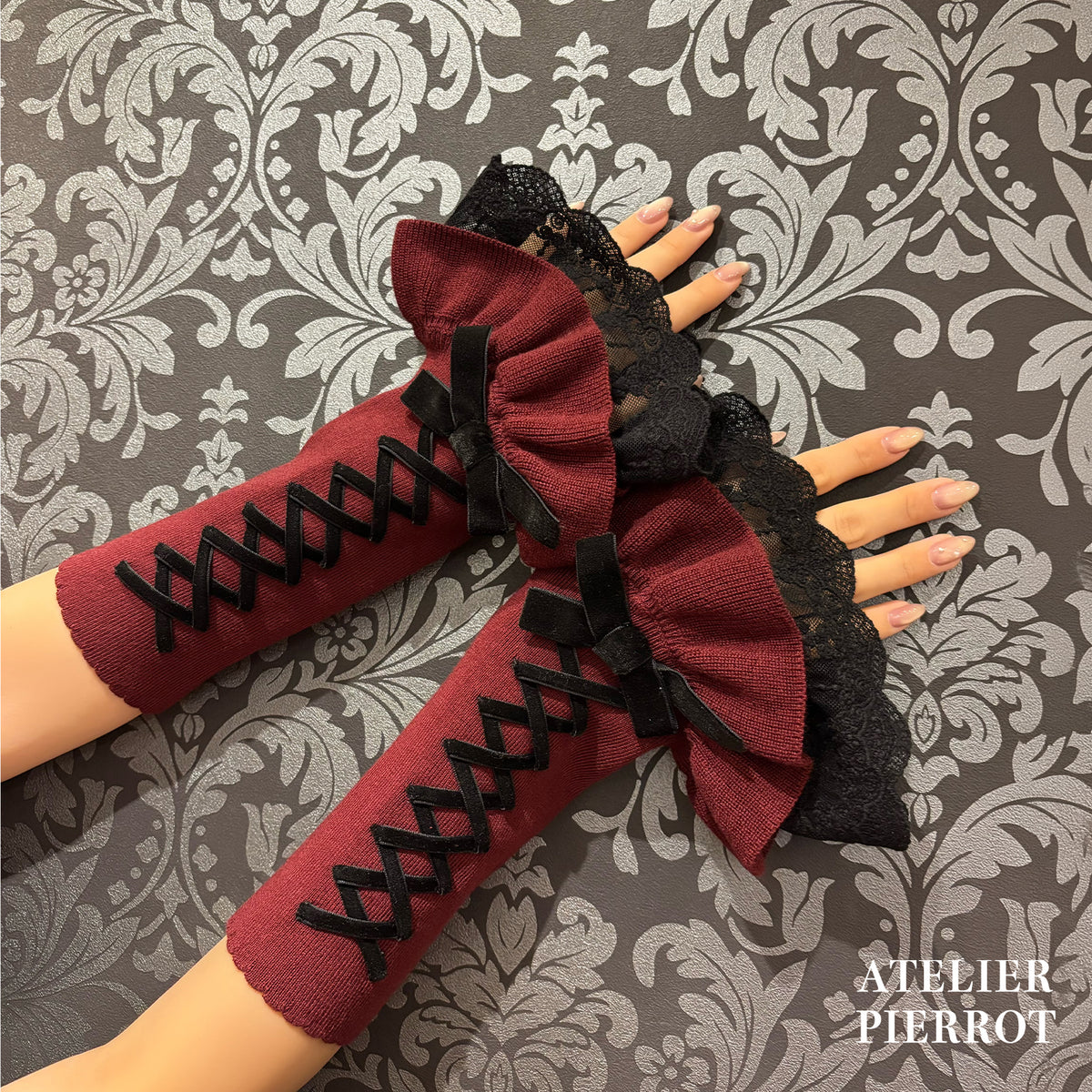 【ATELIER PIERROT】　★Now accepting reservations★ Datura Waltz Arm CoversWhite/Bordeaux/Black