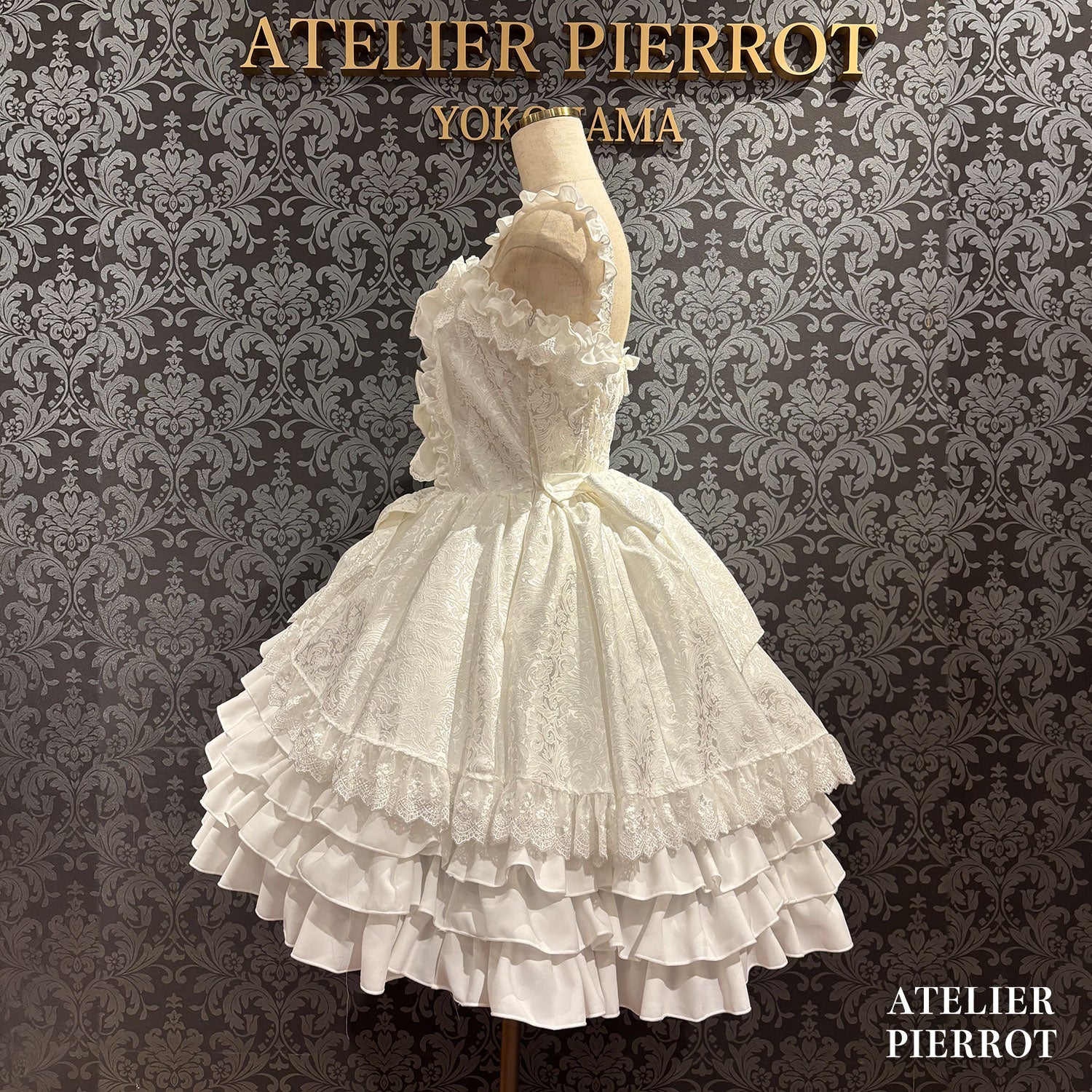 【ATELIER PIERROT】　★Jetzt Reservierungen entgegennehmen★Royaler Pulloverrock mit RüschenbandWhite/Pink/Bordeaux/Black