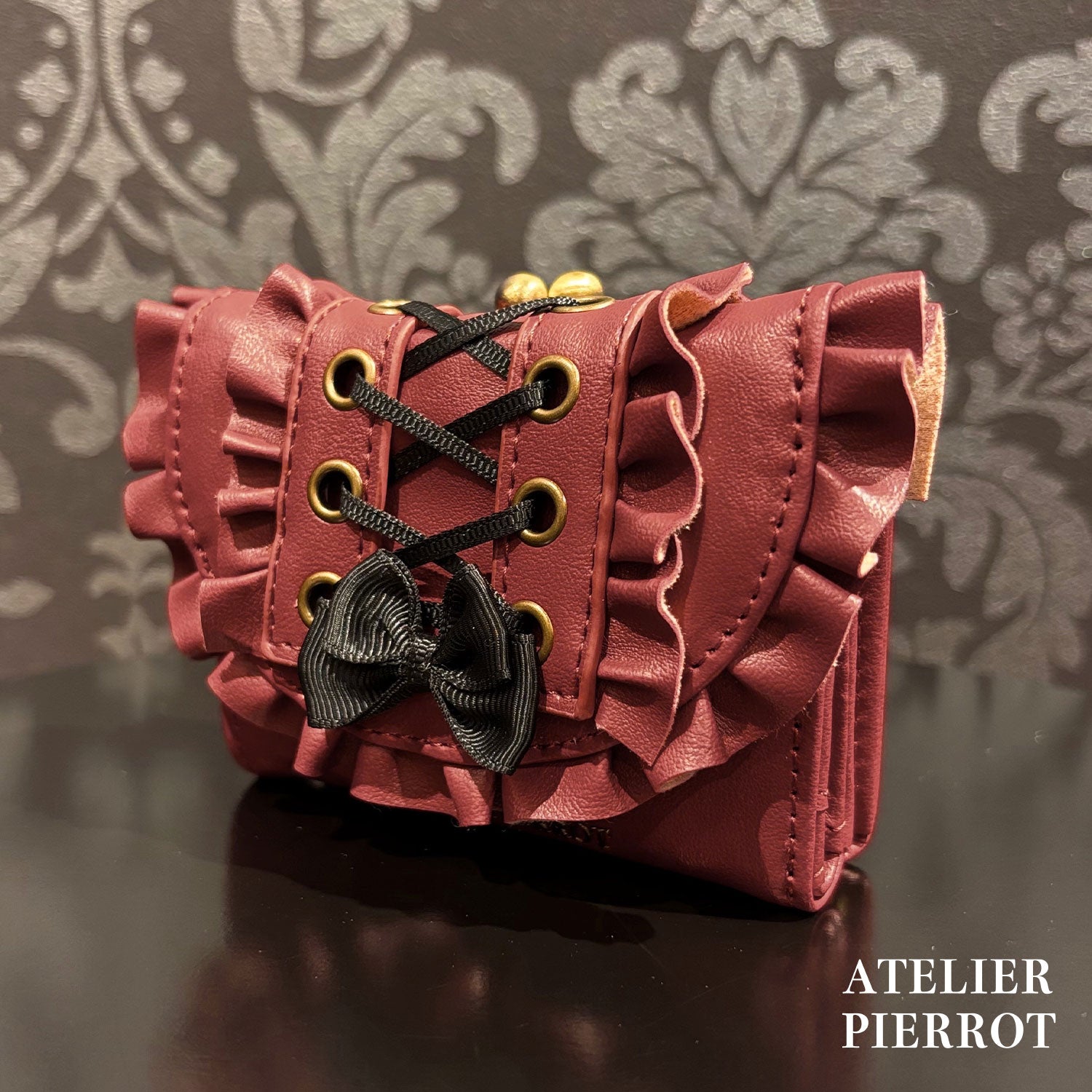 【ATELIER PIERROT】　Doll’s Frill Mini WalletWhite/Bordeaux/Black