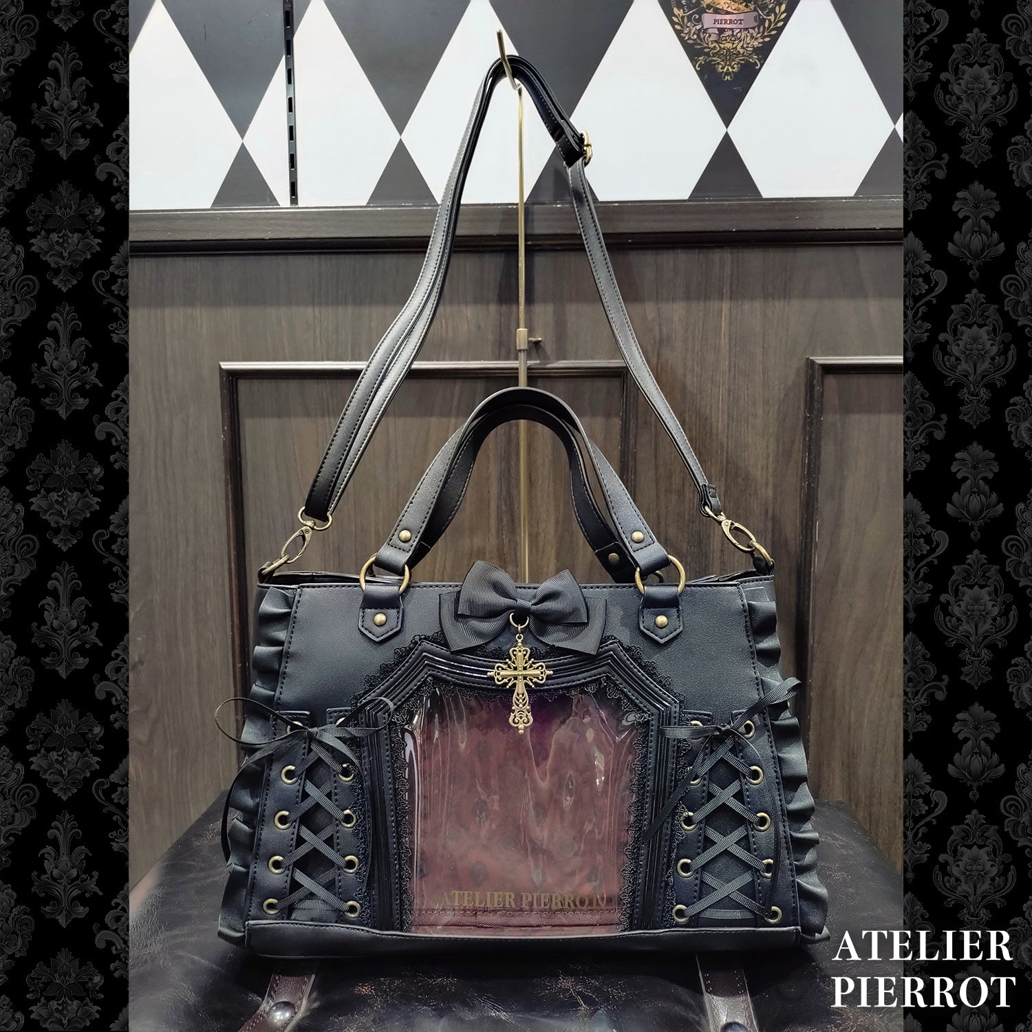 【ATELIER PIERROT】　★ご予約受付中★ “Secret Reliquary” Lace-Up Bag 　ホワイト/ブラック×ボルドー/ブラック