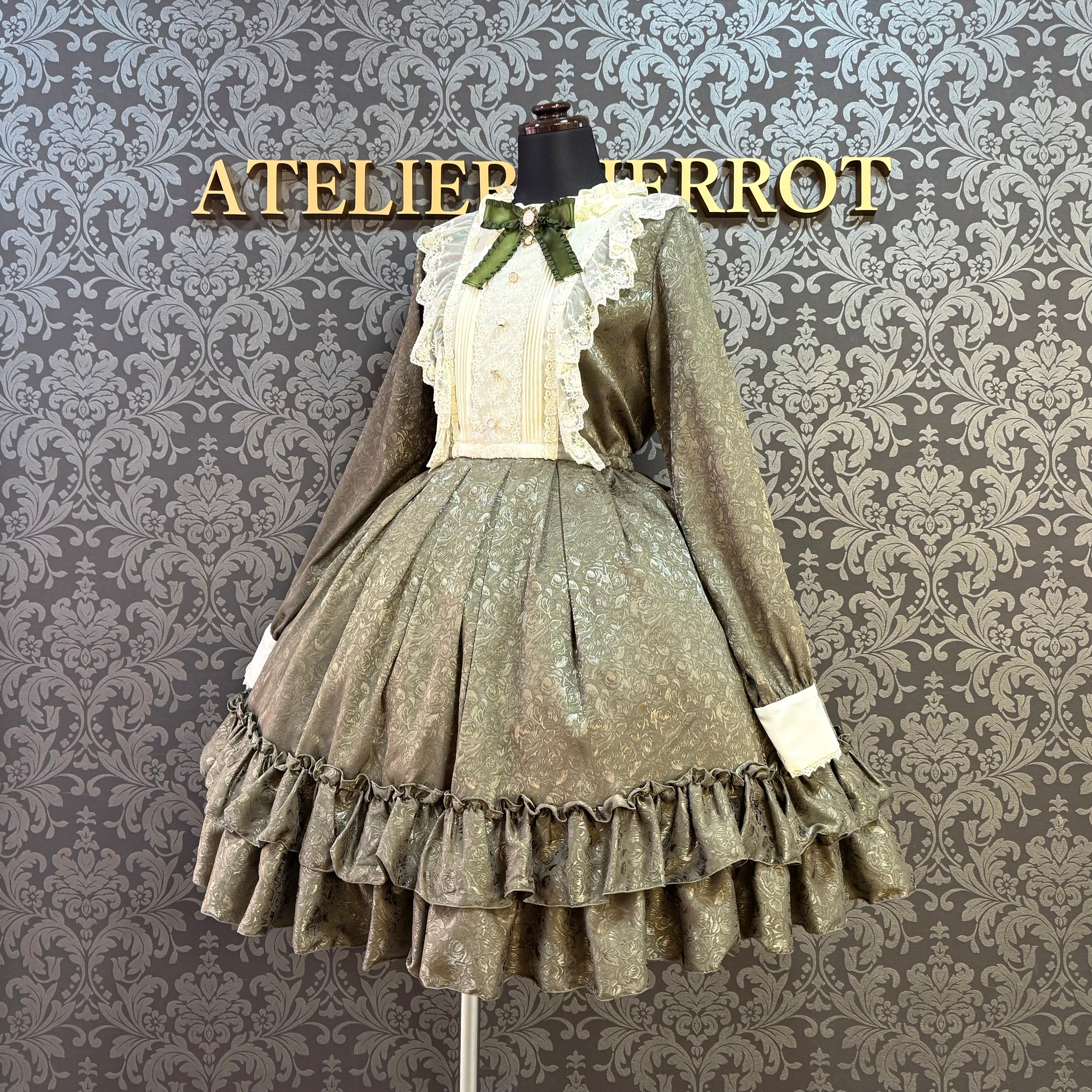 [Pina Sweet Collection] Pina Sweet Collection Rose Jacquard Robe Gris clair (nouvelle couleur) / saxophone / marine / vin / noir x blanc / noir x noir