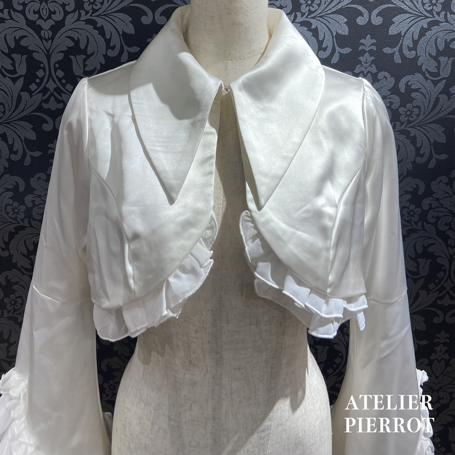 【ATELIER PIERROT】 Valkyrie Chaqueta de volante White/Burdeos/Navy/Negro x Blanco/Negro ★Lanzado a mediados a finales de agosto★
