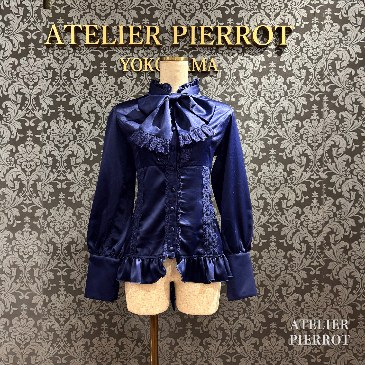 【ATELIER PIERROT】　Classical Duchess Ribbon Blouse　ホワイト/ボルドー/ネイビー/ブラック