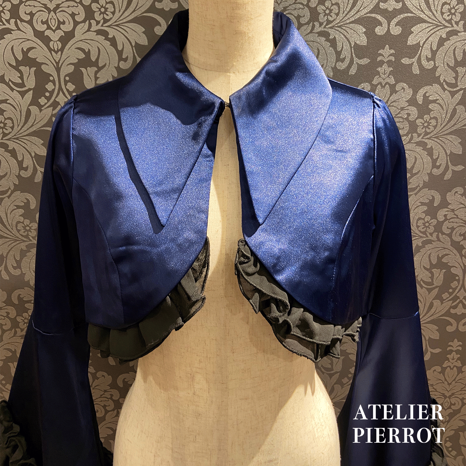 【ATELIER PIERROT】 Valkyrie Chaqueta de volante White/Burdeos/Navy/Negro x Blanco/Negro ★Lanzado a mediados a finales de agosto★
