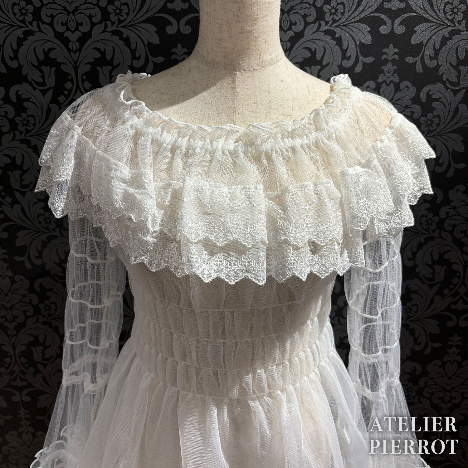 【ATELIER PIERROT】　Sheer Off-Shoulder Shirring Blouse　ホワイト/ピンク/グレー/ボルドー/パープル/ブラック