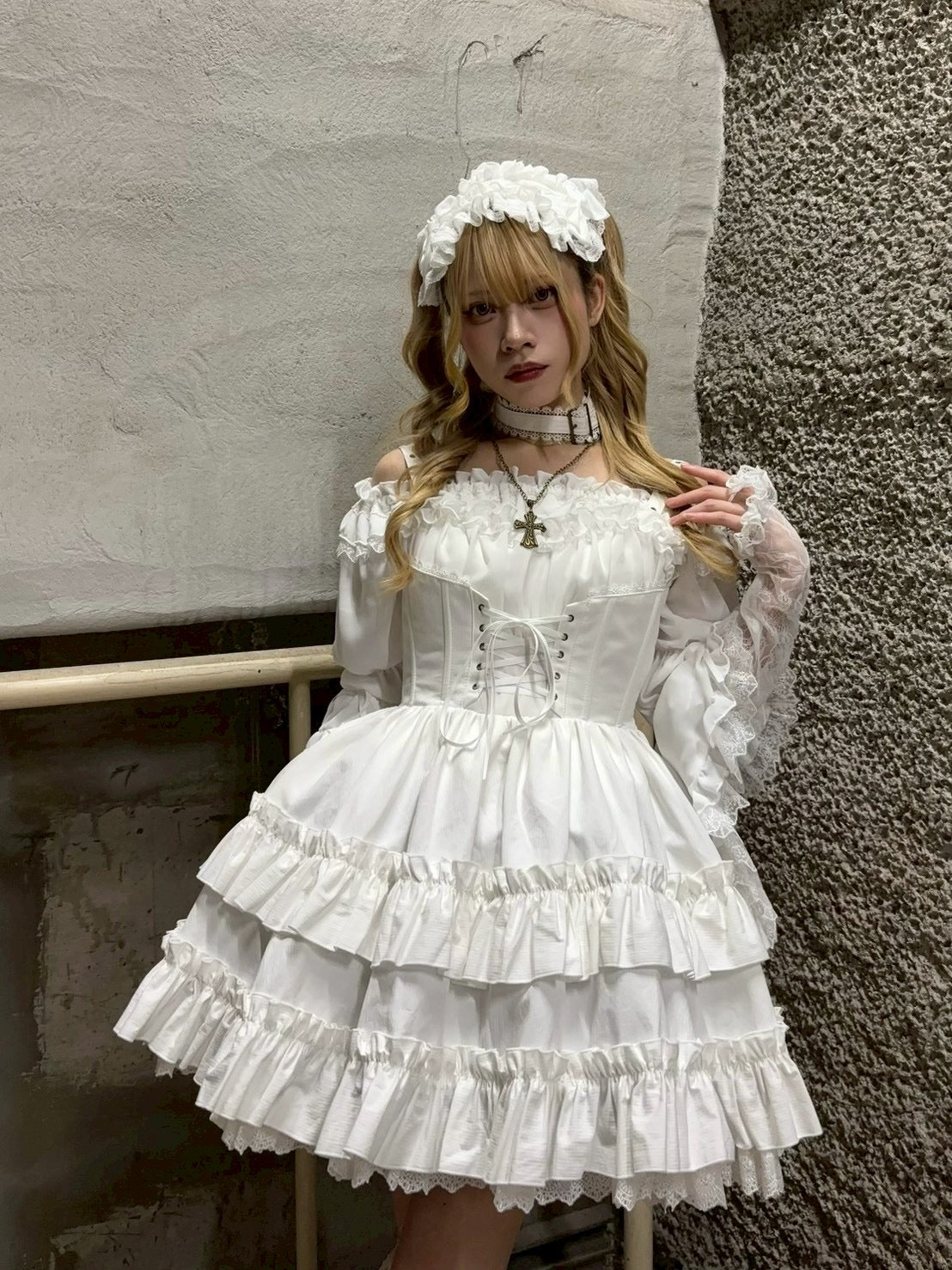【ATELIER PIERROT】　★ご予約受付中★ Forbidden Prayer Lace Long Gloves  ホワイト/ブラック