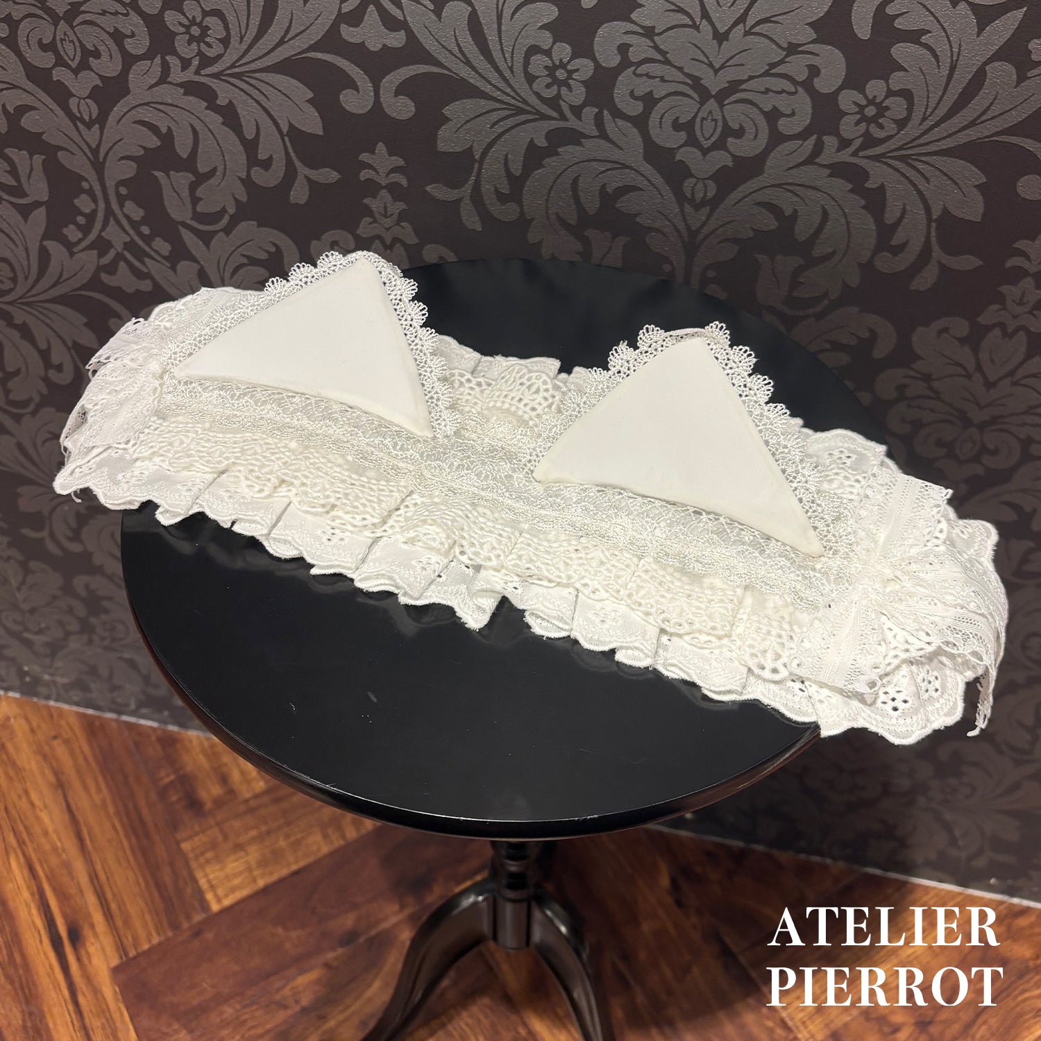 【ATELIER PIERROT】　Mimi de Chat Lace Headdress　ホワイト/ブラック×ホワイト/ブラック