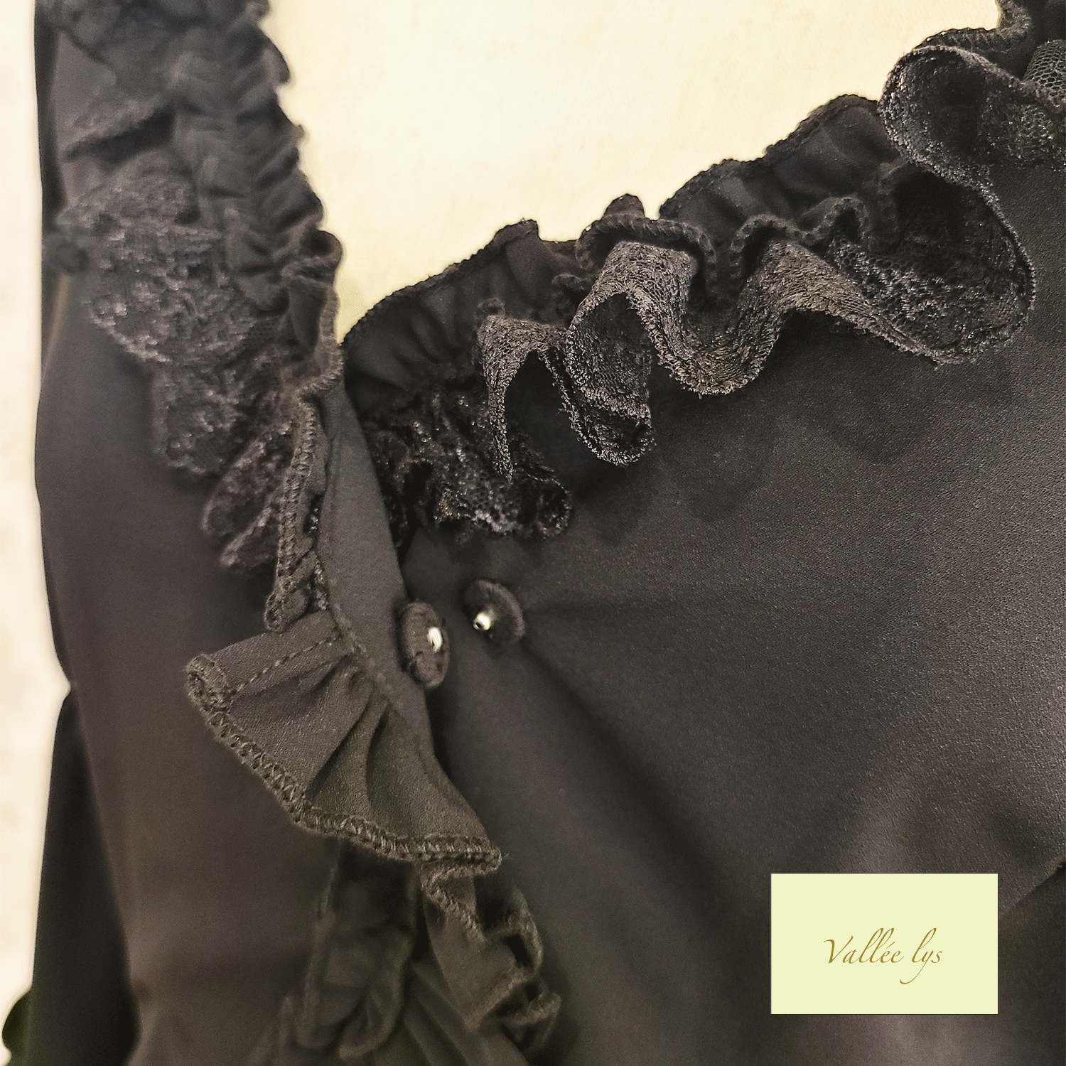 【Vallée lys】ヴァレリス　　Fairy Tale Ruffle Chiffon Bolero　White/ Black