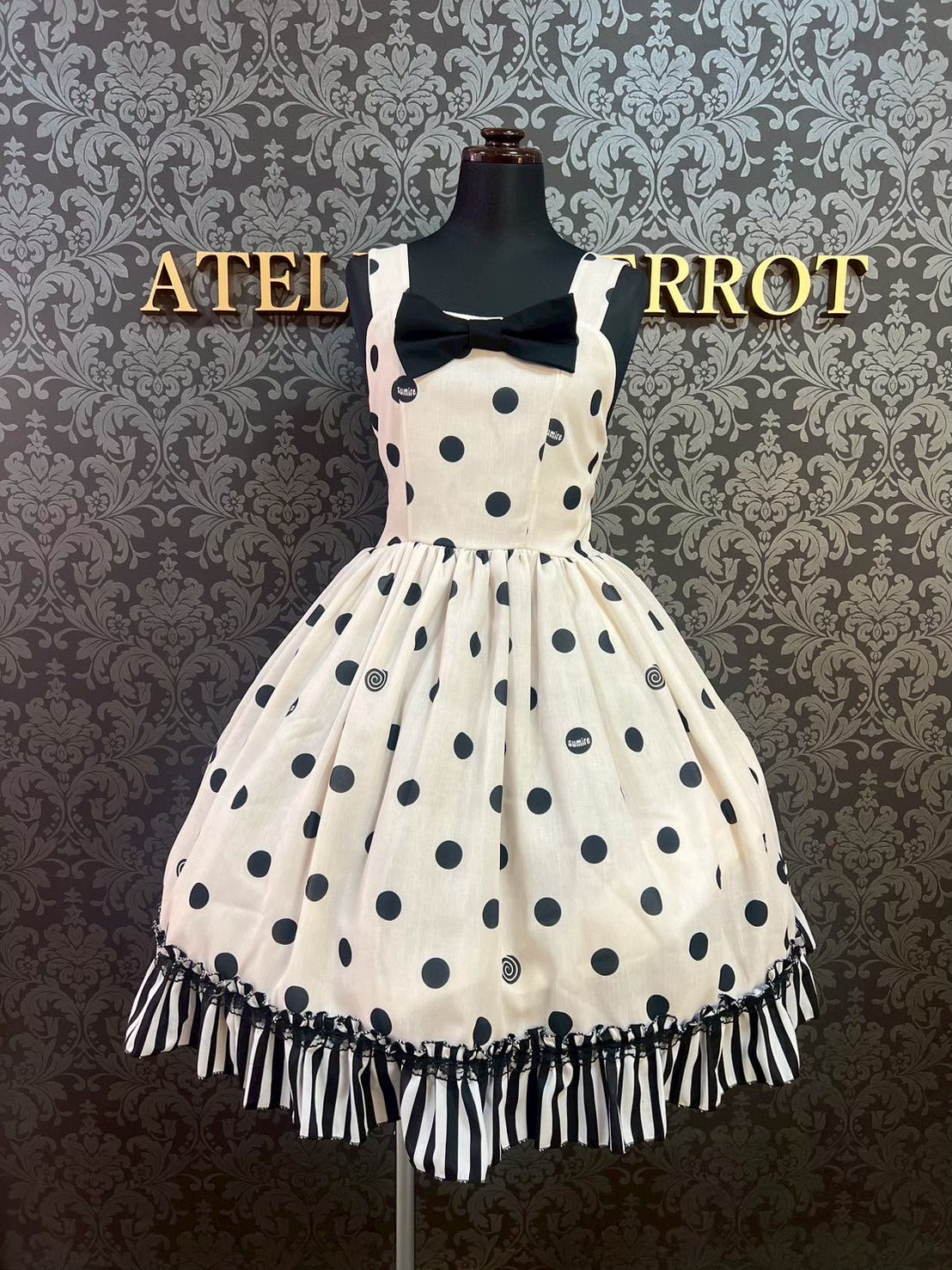 【Violet Fane】Grotesque Polkadot ジャンパースカート　ブラック×ホワイト★ウィンターセール2月23日まで★