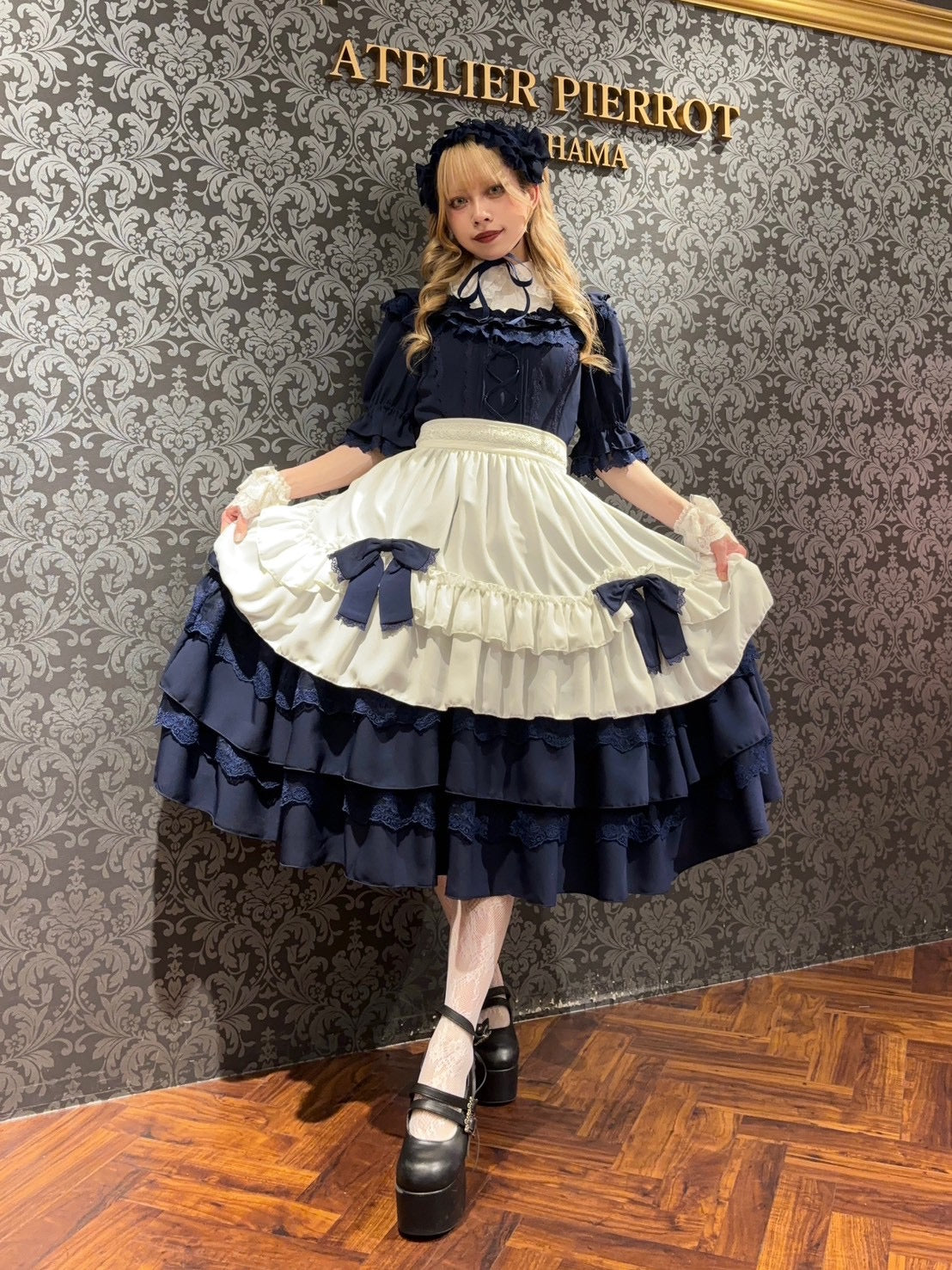 【ATELIER PIERROT】　Aveline Mimore Dress　ホワイト/ラベンダー/ネイビー/ブラック★ダブルポイントフェア対象商品6月14日(日)まで★